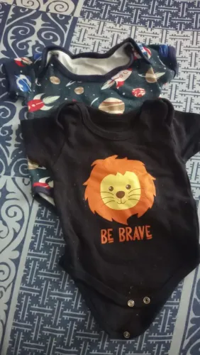 Lote de roupa de menino 