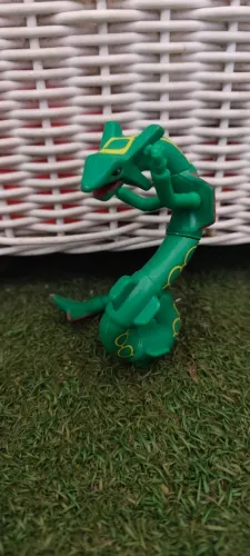 Rayquaza 14 cm - Pokémon da terceira geração 