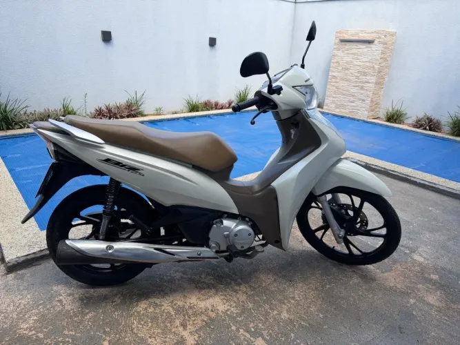 Honda bis ex