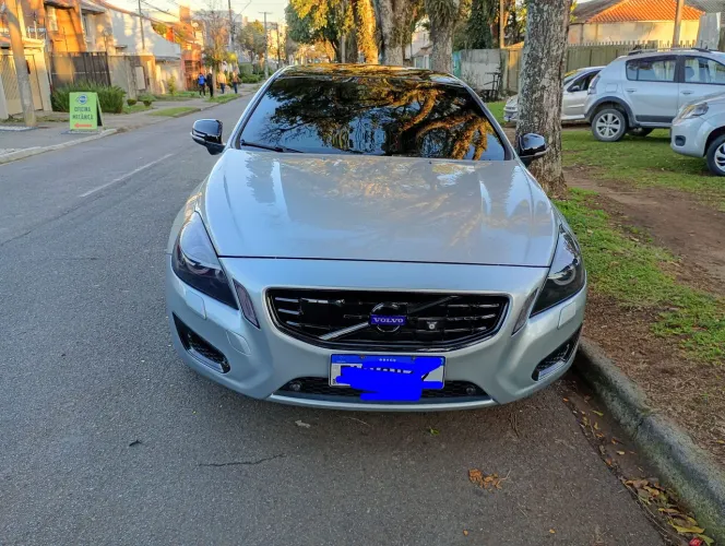 Volvo S60 T-6 3.0 304cv AWD 4P 2011