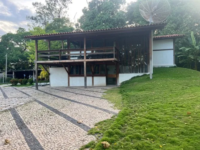 Casa próximo à Av João XXIII