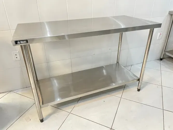 Bancada inox com prateleira