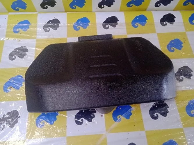 Moldura tampa traseira porta malas Kwid 2020 