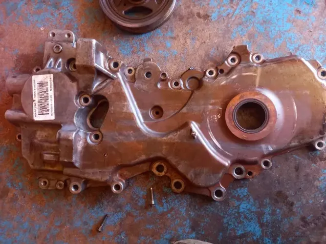 Tampa lateral motor Nissan sentra 2.0