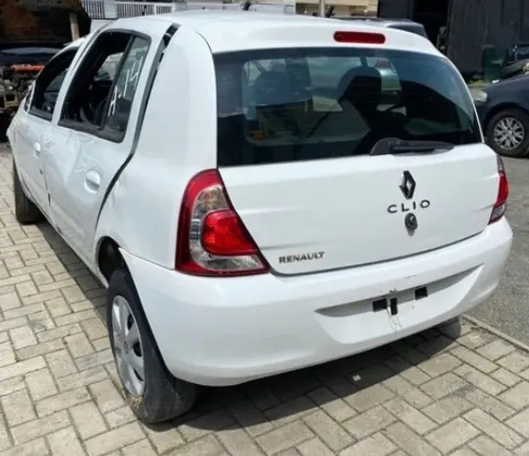 Sucata Renault Clio 1.0 16v flex 2016 para retirada peças