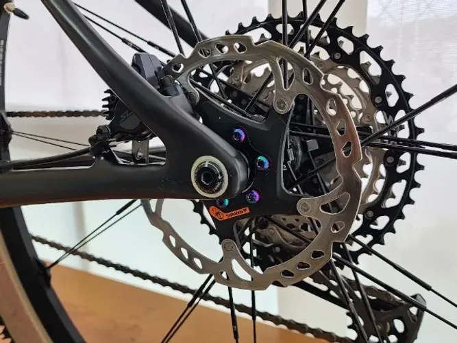 12 Parafusos de titânio para rotor de freio (disco) de seis (6) furos de bicicleta