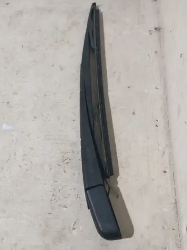 Braco limpador traseiro Peugeot 307 2011