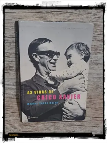 Livro: As vidas de Chico Xavier