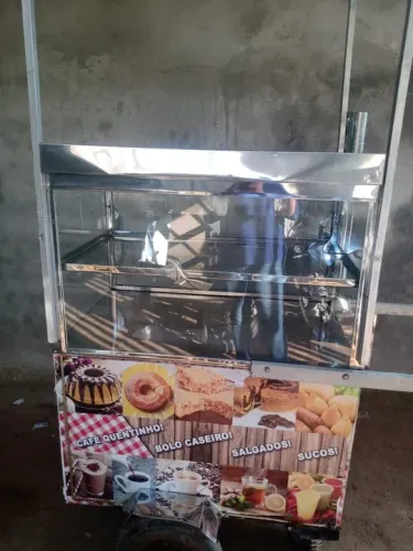 Carrinho ótimo para venda de bolos e café 