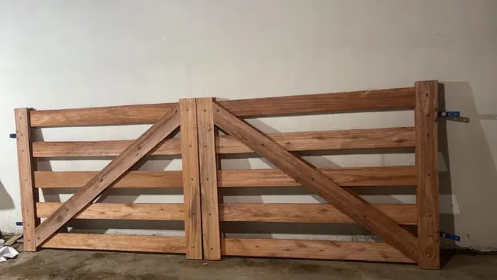 Porteiras de eucalipto promoção 4m