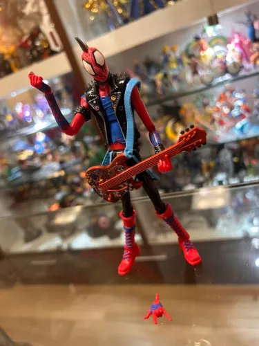 Marvel Legends Spider-Punk Spider-Man Across the Spiderverse / Através Aranhaverso