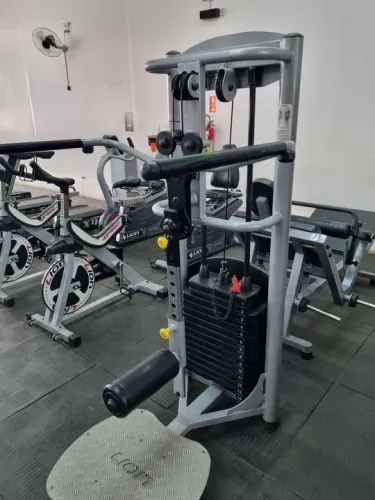 Apolete Lion Fitness - Aparelho musculação academia 