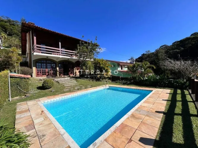 Casa em Condomínio à venda, 4 quartos, 3 suítes, 4 vagas, Comary - Teresópolis/RJ