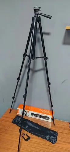 Tripé para Câmera e celular tamanho 1,30cm