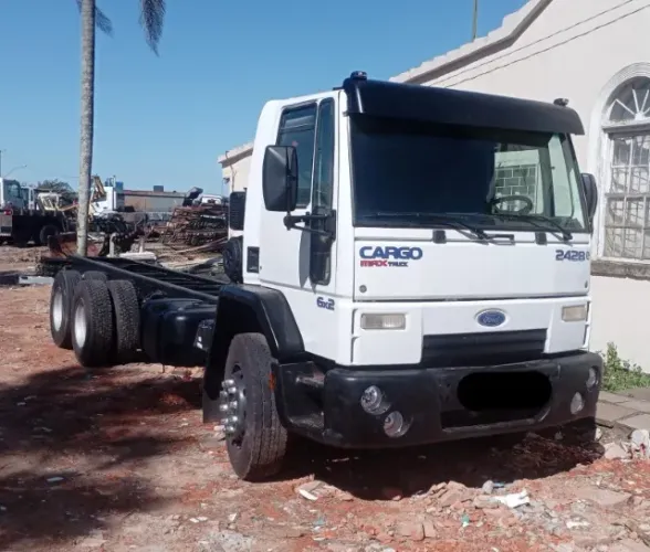 FORD CARGO 2428E 6x2 2011 ( NO CHASSI)