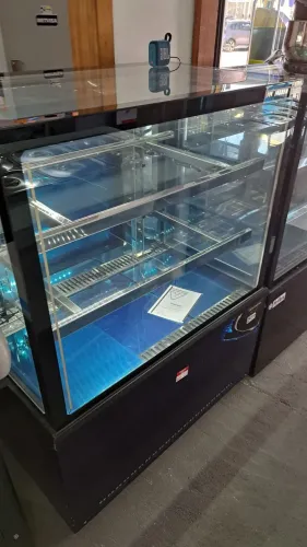 Ac vitrine Refrigerada Venâncio vidro duplo aquecido 1mt