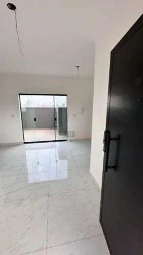 Apartamentos Novos - Penha - Localização Privilegiada - 2 dormitórios / Quintal / Varanda