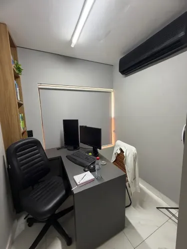 Sala comercial reformada no Empire Center  pronta para uso