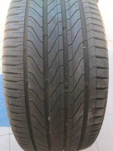 Pneu 235/45/19 Continental estado de novo