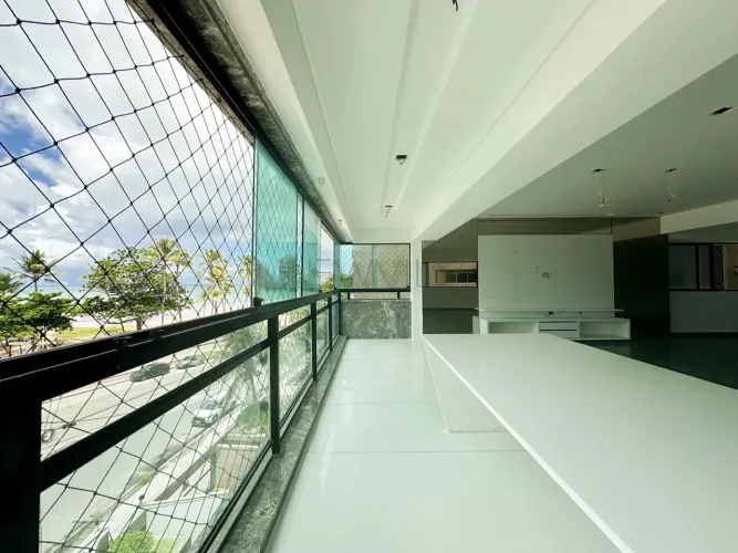 Apartamento à venda no Edifício Vina Del Mar com 210m² 3 suítes