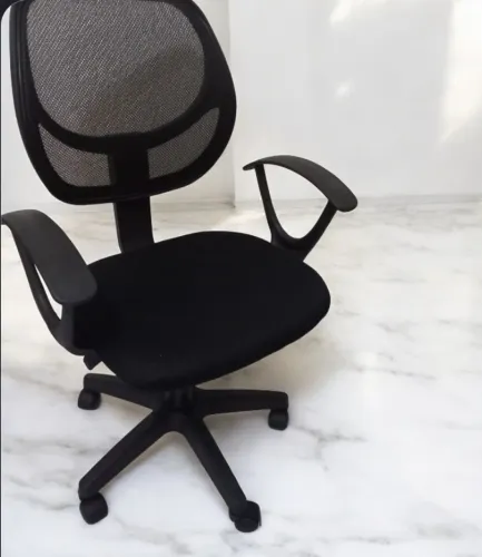 Cadeira de escritório giratória