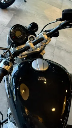 Super Meteor 650 - Danielle