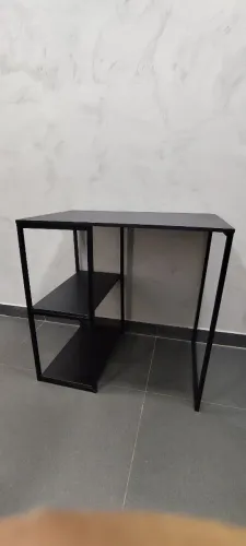 Mesa para frigobar na cor preta