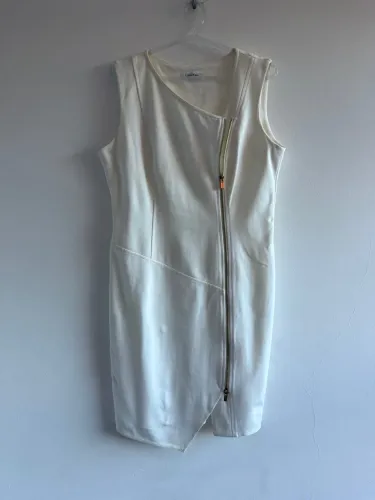 Vestido Calvin Klein Off White com Zíper Diagonal
