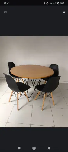 Jogo de Cadeiras Eiffel preta