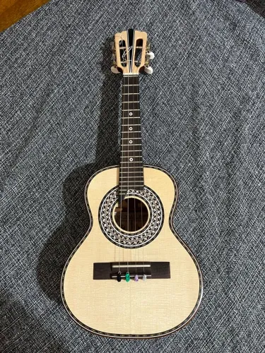 Cavaquinho Melodia Silveira Faia
