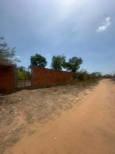 Dois lotes de terrenos de nrs. 06 e 07