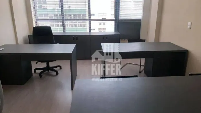 Sala Comercial no Centro de Niterói com Vaga e Andar Alto