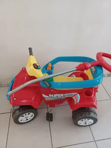 Carrinho pedal Bandeirante.199,00