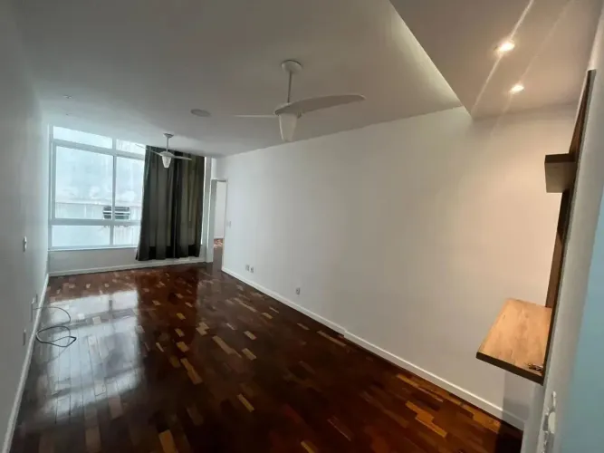 Apartamento reformado com garden para alugar no Bairro Peixoto Copacabana, Rio de Janeiro