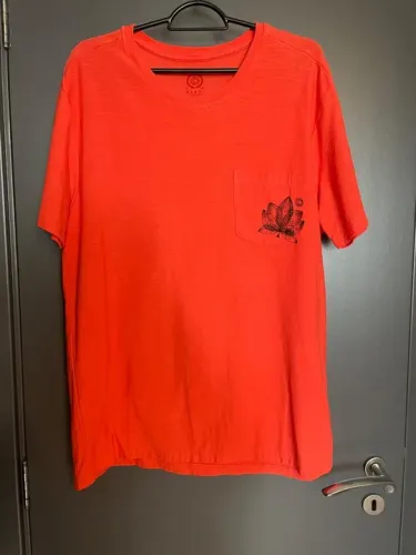 Camiseta com bolso Mandi - Tamanho G
