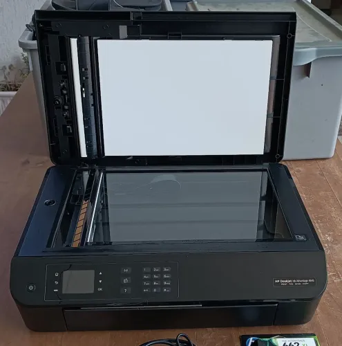 HP 4646 (defeito) com dois cartuchos novos