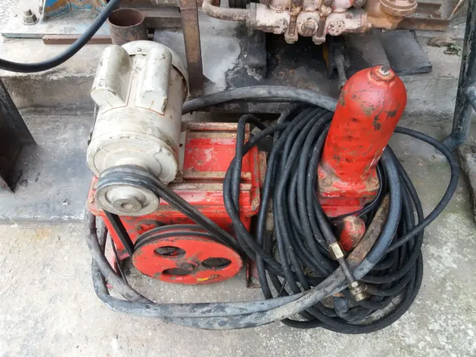 Motobomba Motor 2-CV Negócio Em Pneus Novos 175/70R14