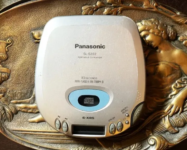 Portable CD Player SL-S222 funcionando perfeitamente Made In Japan