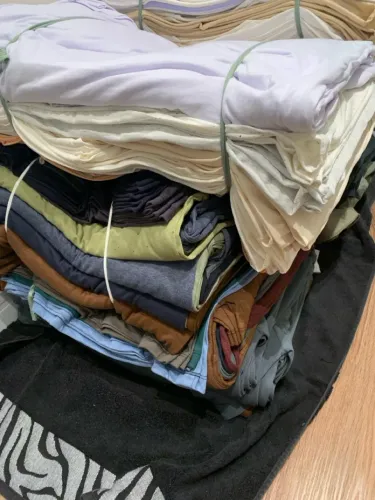 Lote de camisetas 800 peças