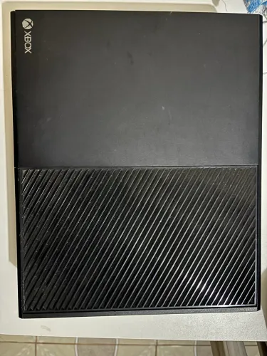 Xbox one (queimado pra tirar as peças ) sem a fonte 