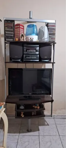 Rack para TV com prateleiras giratório Rudnick