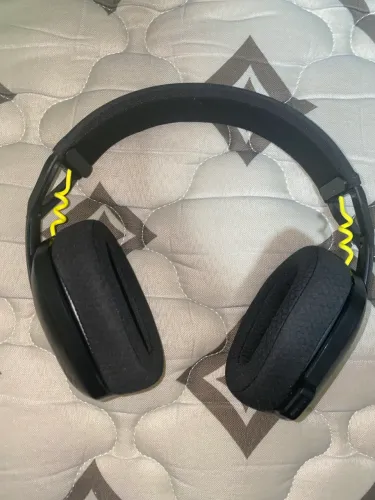 Headset Logitech g435 wireless seminovo