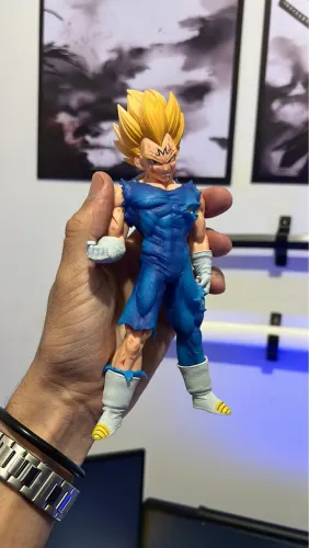 Vegeta M Super Sayajin 