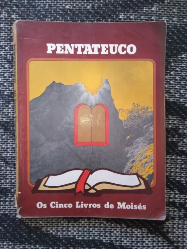 Teologia - Pentateuco - Os Cinco Livros de Moisés - Livro Antigo