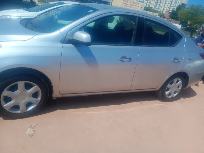 Nissan Versa SV 1.6 16V Flex Fuel 4P Mec. 2012