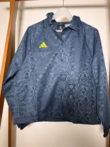 jaqueta adidas x common goal coach jacket azul floral logo amarelo 100% original