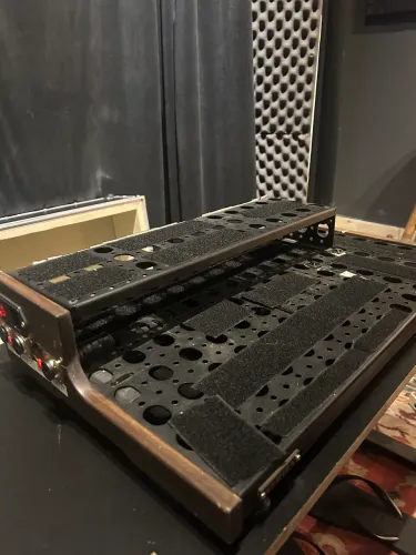 Pedalboard hands vertex + hard case 60x30