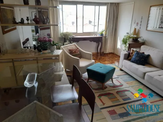 Apartamento exclusivo com Vista Livre em rua Tranquila.