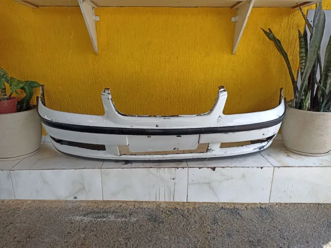 Párachoque gol Saveiro Parati G3 
