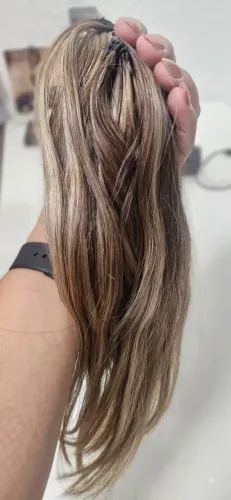 Cabelo humano à venda